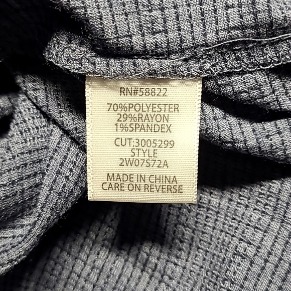 Max Studio plus size 1X blue top with tie sleeves NWT - Picture 5 of 5